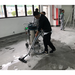 工业清洁使用吸尘器有哪些好处?